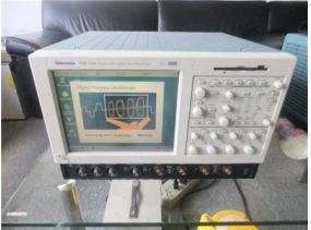 Tektronix TDS7104數字示波器